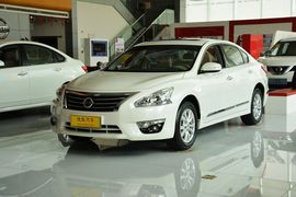 2013款日产天籁2.0L