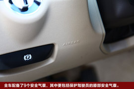 2010款奔驰E级长轴版试驾实拍