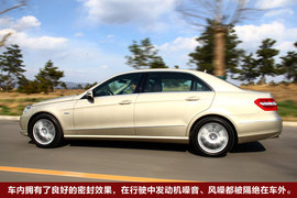 2010款奔驰E级长轴版试驾实拍