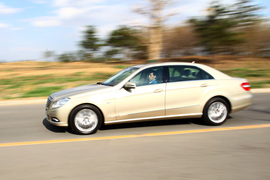 2010款奔驰E级长轴版试驾实拍