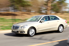 2010款奔驰E级长轴版试驾实拍