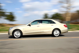 2010款奔驰E级长轴版试驾实拍