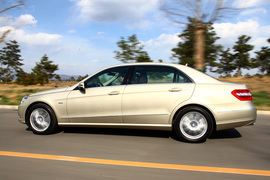 2010款奔驰E级长轴版试驾实拍