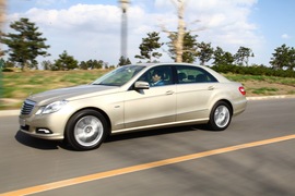 2010款奔驰E级长轴版试驾实拍