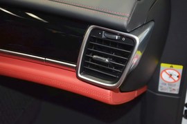 2016款保时捷Panamera