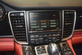 2016款保时捷Panamera