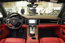 2016款保时捷Panamera