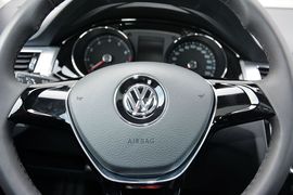2016款大众宝来1.6L手动舒适型