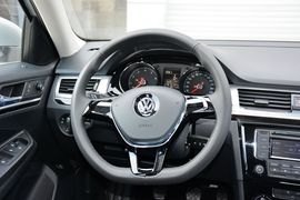 2016款大众宝来1.6L手动舒适型