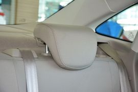 2015款福特福克斯三厢1.6L自动舒适型