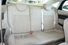 2015款福特福克斯三厢1.6L自动舒适型
