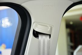 2015款福特福克斯三厢1.6L自动舒适型