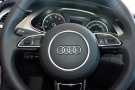 2016款奥迪A4L