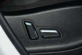 2015款哈弗H6运动版1.5T手动两驱精英型