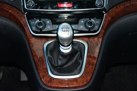 2015款哈弗H6运动版1.5T手动两驱精英型