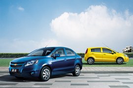 2010款雪佛兰新赛欧两厢