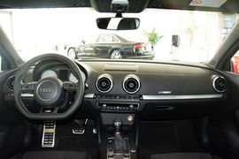 2015款奥迪S3