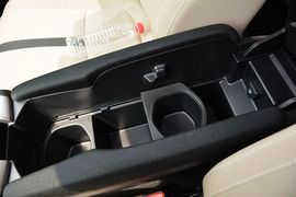 2016款本田思域220TURBO自动豪华版
