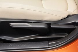 2016款本田思域220TURBO自动豪华版