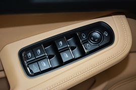 2016款保时捷Macan