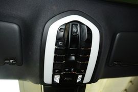 2016款保时捷Macan