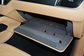 2016款保时捷Macan