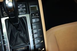 2016款保时捷Macan