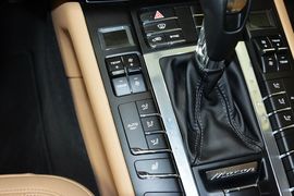 2016款保时捷Macan