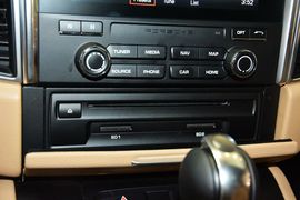 2016款保时捷Macan