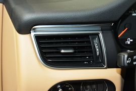 2016款保时捷Macan