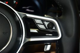 2016款保时捷Macan