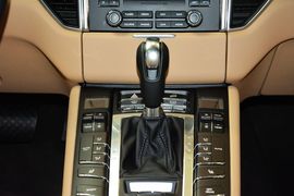 2016款保时捷Macan