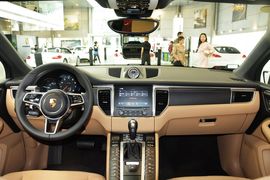 2016款保时捷Macan