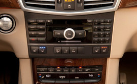 2010款奔驰E550海外试驾实拍
