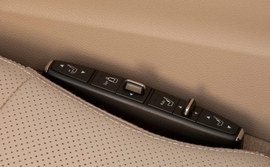 2010款奔驰E550海外试驾实拍