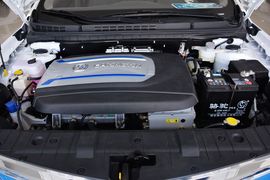 2016款长安逸动电动车豪华型