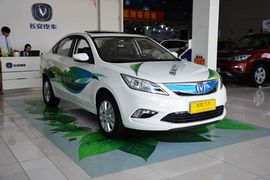 2016款长安逸动电动车豪华型