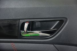 2016款长安逸动电动车豪华型