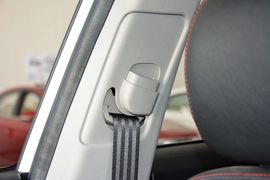 2016款长安逸动电动车豪华型