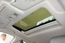 2016款长安逸动电动车豪华型