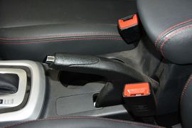 2016款长安逸动电动车豪华型