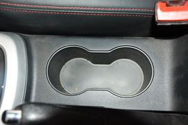 2016款长安逸动电动车豪华型