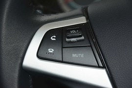 2016款长安逸动电动车豪华型