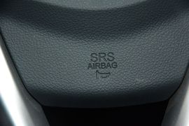 2016款长安逸动电动车豪华型