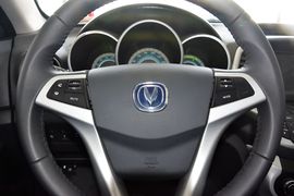 2016款长安逸动电动车豪华型