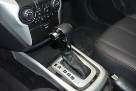 2016款长安逸动电动车豪华型