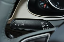 2016款奥迪A4L