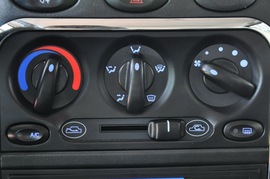 2010款雪佛兰乐驰运动版1.2L活力型