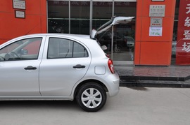 2010款日产玛驰1.5L自动标准型