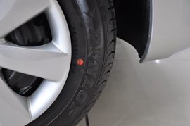 2010款日产玛驰1.5L自动标准型